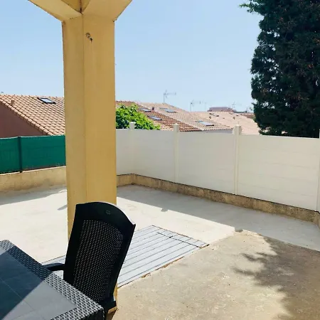 La Pinede Apartment *